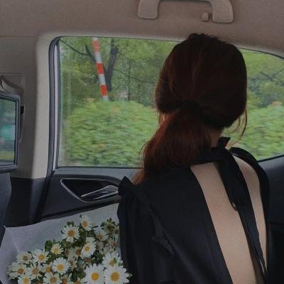 顶流粉丝又出大瓜：离婚传闻疯传，服务器被挤瘫痪，三天三夜